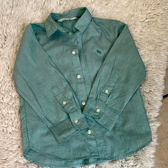 H&M button down shirts. Size 5T. - Picture 6 of 6
